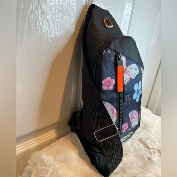 WOMENS SHOULDER/CHEST CANVAS PACK - Picture 2 of 8